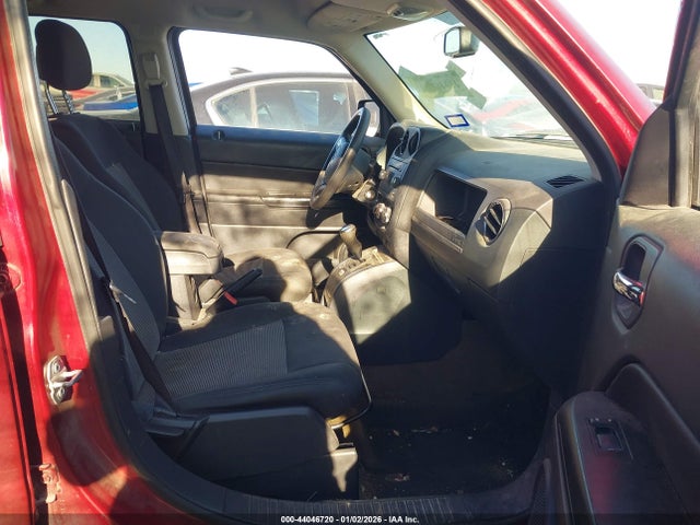 1C4NJRBB6GD741987 Jeep Patriot Sport