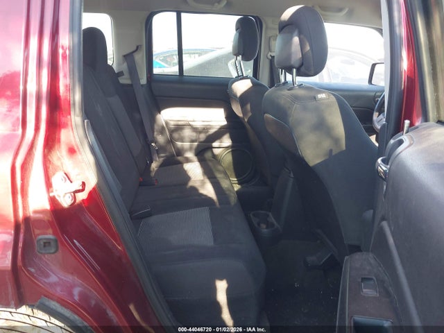 1C4NJRBB6GD741987 Jeep Patriot Sport