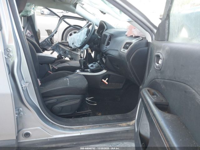 2020 JEEP COMPASS 3C4NJCABXLT124885 Photo 4