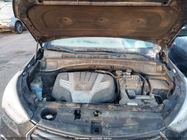 KM8SMDHF8HU181412 Hyundai Santa Fe Se