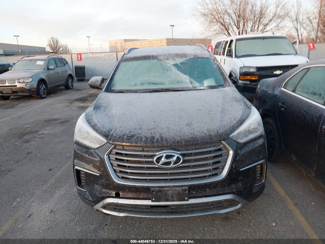 KM8SMDHF8HU181412 Hyundai Santa Fe Se