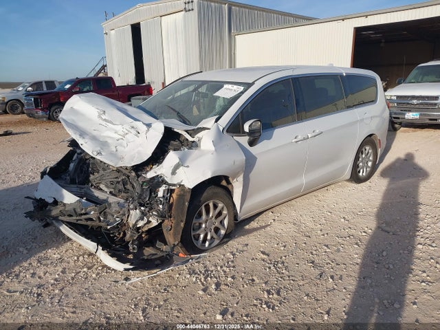 Продаж на аукціоні авто 2018 Chrysler Pacifica Lx, vin: 2C4RC1CG2JR113176, номер лоту: 44046763