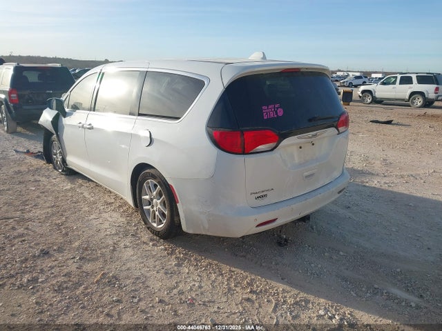 Продаж на аукціоні авто 2018 Chrysler Pacifica Lx, vin: 2C4RC1CG2JR113176, номер лоту: 44046763