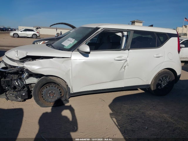 KNDJ23AU0N7813306 KIA SOUL LX