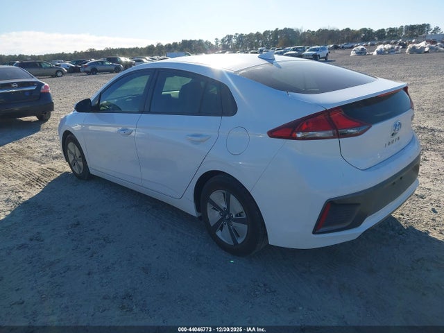 2022 HYUNDAI IONIQ HYBRID KMHC65LC2NU284967 Photo 2