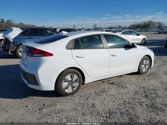 2022 HYUNDAI IONIQ HYBRID KMHC65LC2NU284967 Photo 3