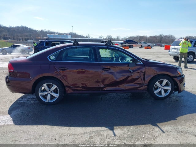 44046775 :رقم المزاد ، 1VWBH7A34CC087484 vin ، 2012 Volkswagen Passat 2.5l Se مزاد بيع