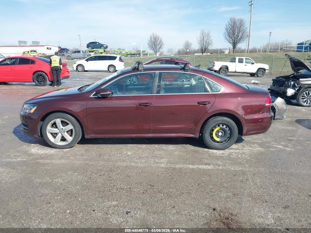 44046775 :رقم المزاد ، 1VWBH7A34CC087484 vin ، 2012 Volkswagen Passat 2.5l Se مزاد بيع