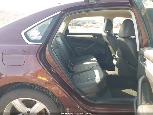 44046775 :رقم المزاد ، 1VWBH7A34CC087484 vin ، 2012 Volkswagen Passat 2.5l Se مزاد بيع