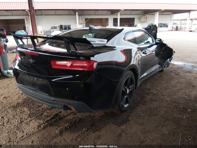 2017 CHEVROLET CAMARO 1G1FB1RX0H0158983 Photo 3