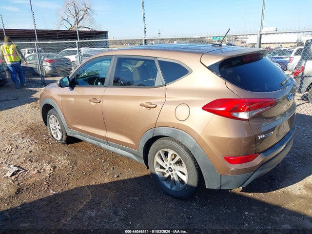 2016 Hyundai Tucson Se მანქანა იყიდება აუქციონზე, vin: KM8J23A40GU091271, აუქციონის ნომერი: 44046811