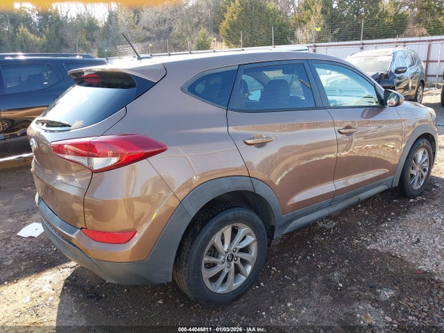 2016 Hyundai Tucson Se მანქანა იყიდება აუქციონზე, vin: KM8J23A40GU091271, აუქციონის ნომერი: 44046811