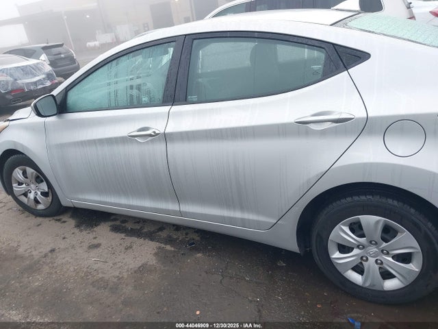 Hyundai ELANTRA SE 2016 5NPDH4AE0GH696965 Image 14
