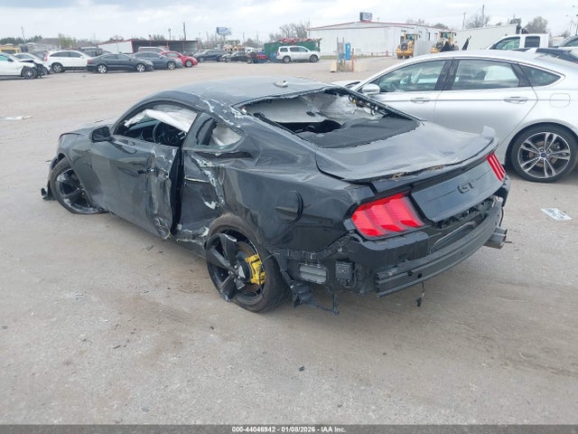 2021 FORD MUSTANG 1FA6P8CF5M5128138 Photo 2