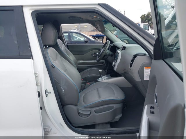 KIA Soul Ev + 2016 KNDJX3AE2G7007593 Image 5