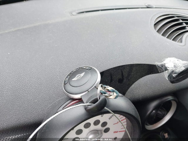 2011 MINI COOPER S WMWZP3C56BTX83111 Photo 10