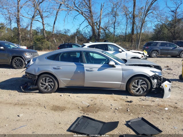 KMHL24JJ1PA078082 Hyundai Sonata Hybrid Blue