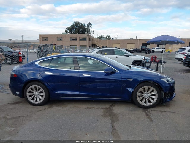 Tesla Model S 60/70/75/85 2016 5YJSA1E15GF154602 Image 13