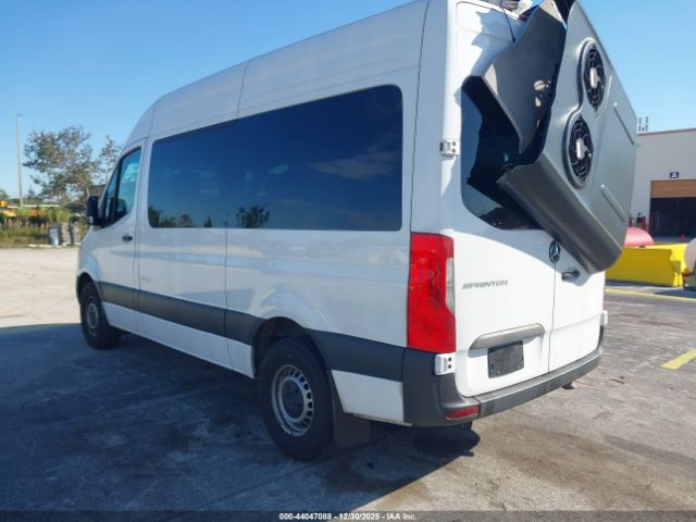2024 MERCEDES-BENZ SPRINTER 2500 W1Z4KFHY3RP715939 Photo 2