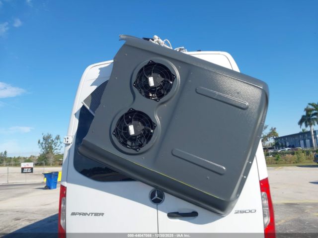 2024 MERCEDES-BENZ SPRINTER 2500 W1Z4KFHY3RP715939 Photo 5