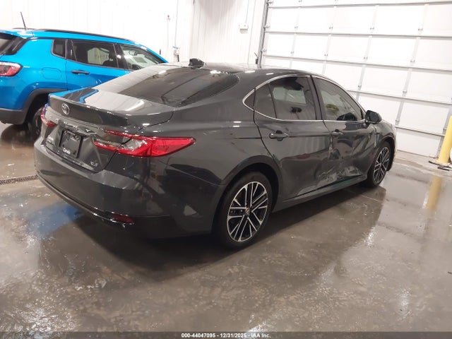 Toyota CAMRY XLE 2025 4T1DAACK2SU077610 Image 4
