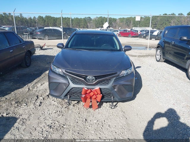 4T1B11HK3JU663313 Toyota CAMRY SE