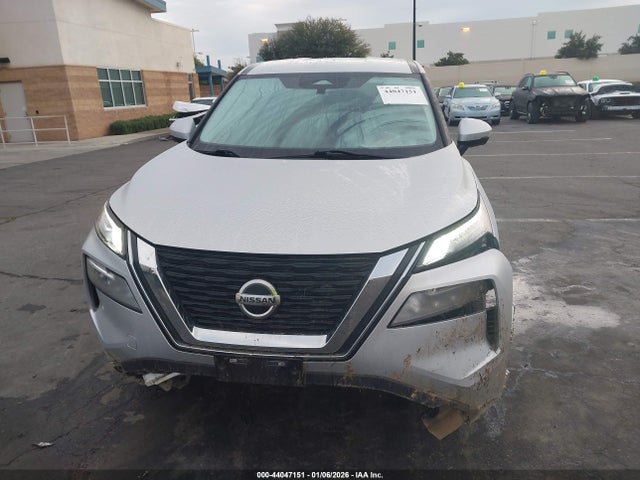JN8AT3BA4MW017023 Nissan Rogue Sv Fwd