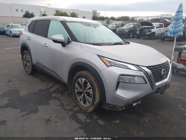 JN8AT3BA4MW017023 Nissan Rogue Sv Fwd