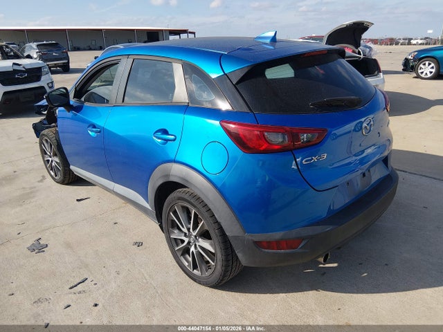 2017 MAZDA CX-3 JM1DKDC7XH0167120 Photo 2