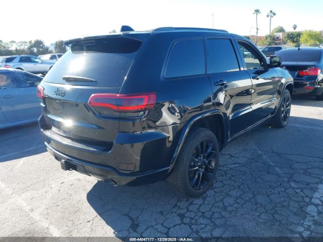 2017 JEEP GRAND CHEROKEE 1C4RJEAG9HC888206 Photo 3