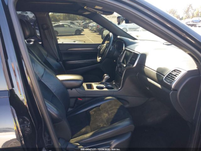 2017 JEEP GRAND CHEROKEE 1C4RJEAG9HC888206 Photo 4