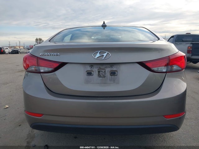 5NPDH4AE9GH789483 Hyundai ELANTRA SE