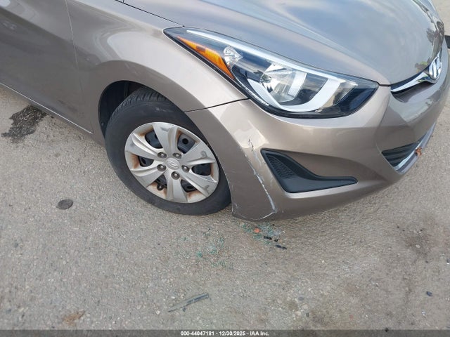 5NPDH4AE9GH789483 Hyundai ELANTRA SE