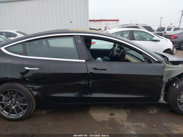 5YJ3E1EA4JF101499 Tesla Model 3 Long Range/mid Range