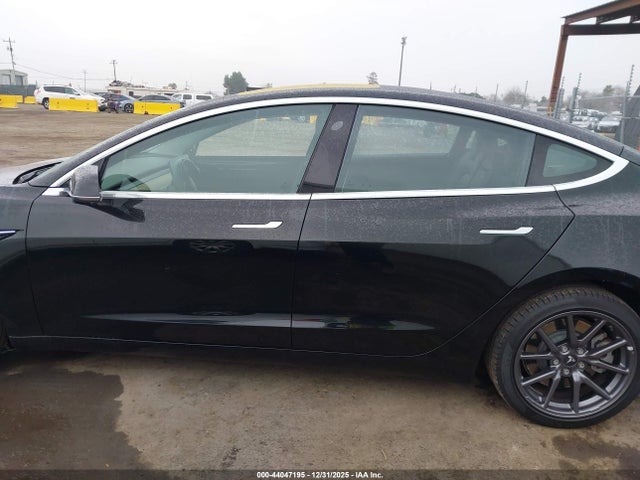 5YJ3E1EA4JF101499 Tesla Model 3 Long Range/mid Range