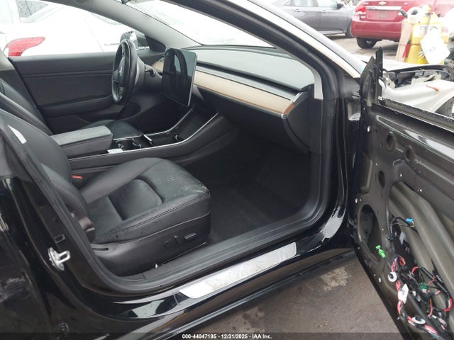 2018 TESLA MODEL 3 5YJ3E1EA4JF101499 Photo 4