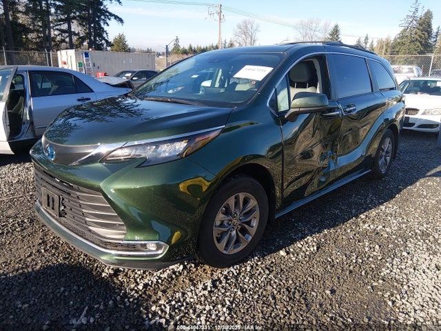 5TDJSKFC7RS111800 Toyota SIENNA XLE