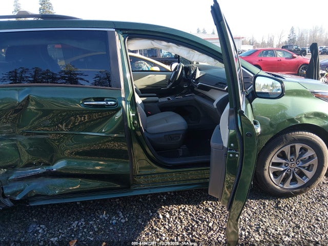 5TDJSKFC7RS111800 Toyota SIENNA XLE