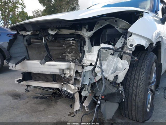 Toyota Highlander Platinum 2022 5TDFZRAH8NS095582 Image 19