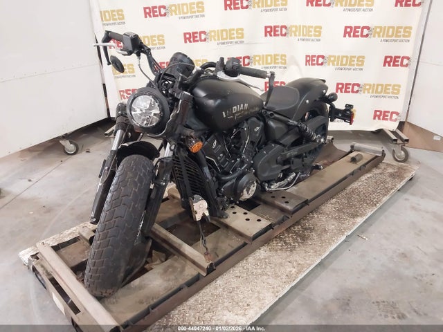 INDIAN MOTORCYCLE CO. Scout Bobber Limited +tech 2025 56KSBF768S3026051 Image 2