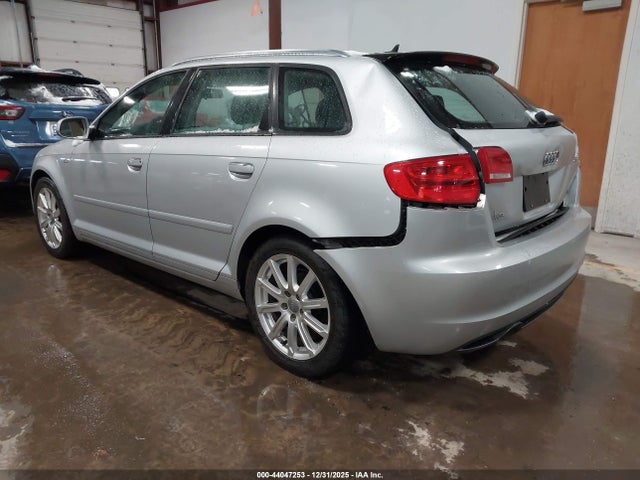 2012 AUDI A3 WAUKJAFM0CA105137 Photo 2