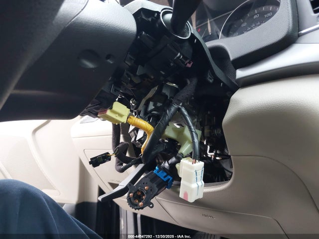 5NPD74LF3JH298763 Hyundai ELANTRA SE