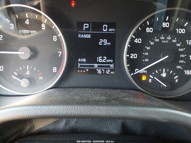 5NPD74LF3JH298763 Hyundai ELANTRA SE