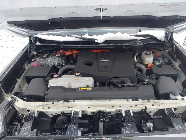 2025 TOYOTA TUNDRA HYBRID 5TFNC5DB6SX104539 Photo 9