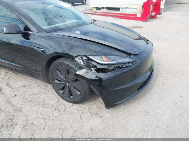 2024 TESLA MODEL 3 5YJ3E1EB3RF793680 Photo 5
