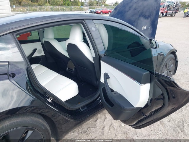 2024 TESLA MODEL 3 5YJ3E1EB3RF793680 Photo 7
