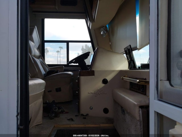 Продаж на аукціоні авто 2004 Freightliner Chassis X Line Motor Home, vin: 4UZAAHDC54CN33322, номер лоту: 44047359