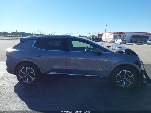 3GN7DNRP8SS236379 Chevrolet Equinox Ev Lt 2