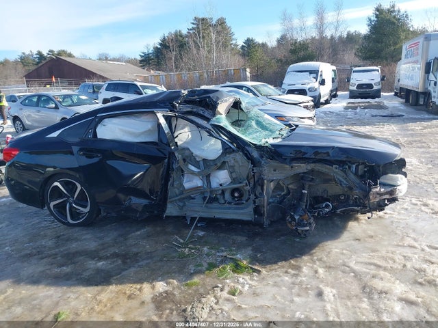 1HGCV1F3XNA105900 Honda Accord Sport