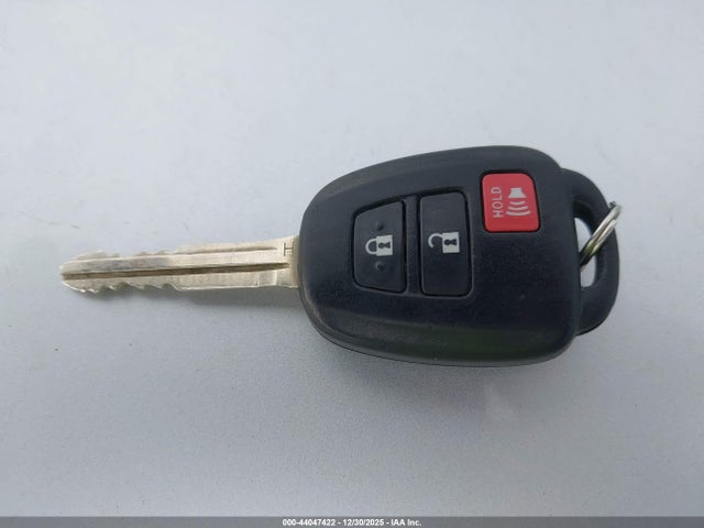 Toyota RAV4 LE 2015 2T3ZFREV2FW231033 Image 11